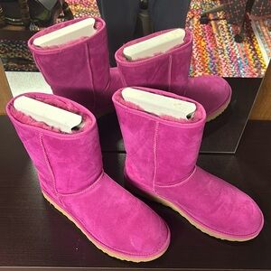 UGG Classic Short Boots